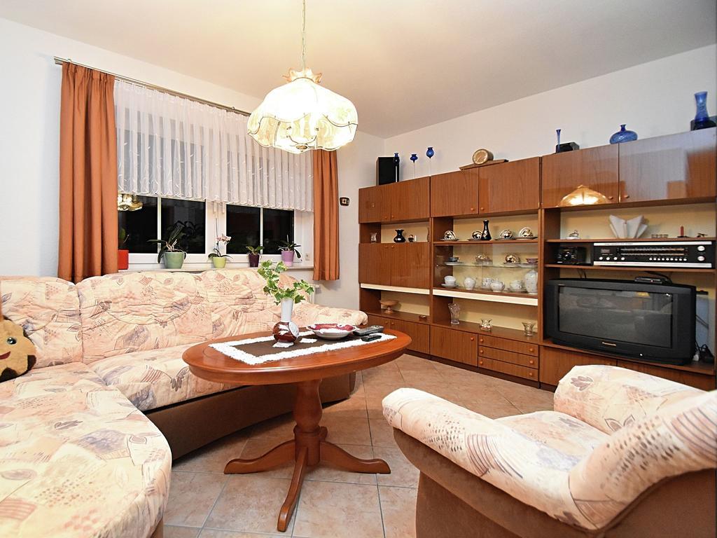 Apartment With Views Of The Ore Mountains Oelsnitz  Buitenkant foto
